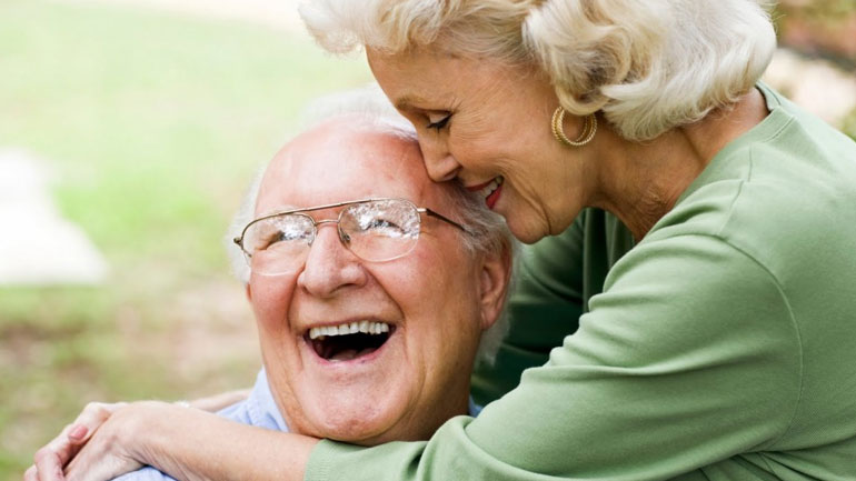 Πολλοί ηλικιωμένοι παραμένουν σεξουαλικά δραστήριοι, παρά τα προβλήματα υγείας