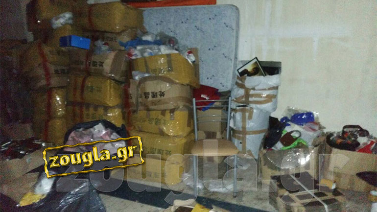 «Nτου» του ΣΔΟΕ σε τρεις αποθήκες στην Καλλιθέα – Κατασχέθηκαν χιλιάδες ρούχα-μαϊμού