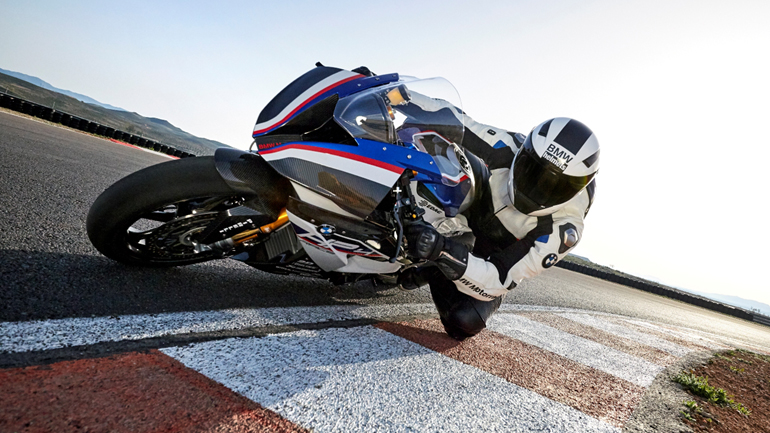 Τα νέα μοντέλα της BMW στην έκθεση μοτοσυκλέτας