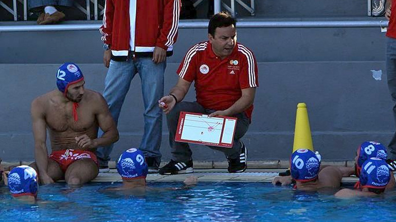 Βλάχος: «Να παίξουμε πιο ελεύθερα και δυναμικά»