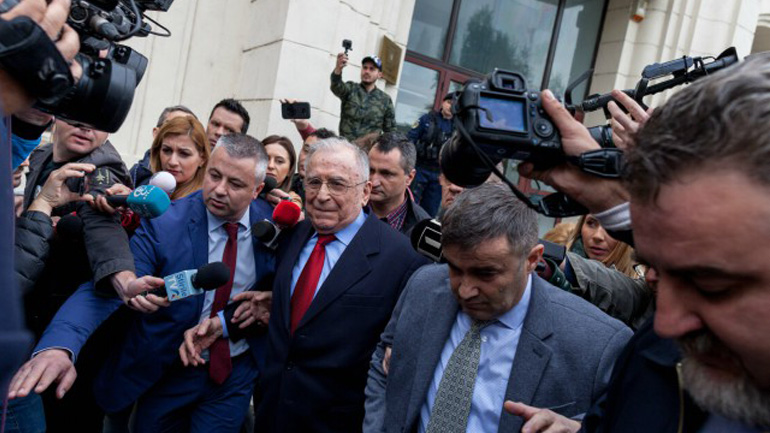 Ρουμανία: Ο πρώην πρόεδρος Ίον Ιλιέσκου διώκεται για εγκλήματα κατά της ανθρωπότητας