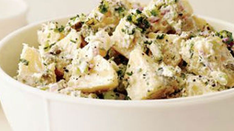 Πατατοσαλάτα με γιαούρτι