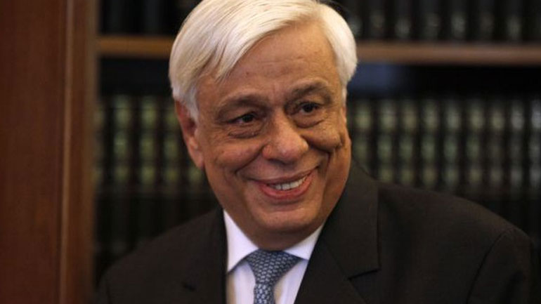 Τα πτυχία στους αποφοίτους της ΣΕΘΑ επέδωσε o Προκόπης Παυλόπουλος