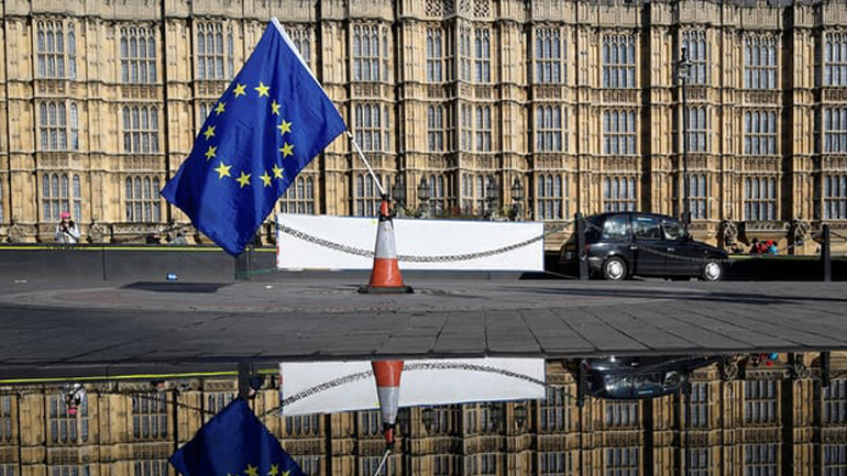 Βρετανία: Οδυνηρή ήττα για την πρωθυπουργό Μέι για το Brexit στη Βουλή των Λόρδων