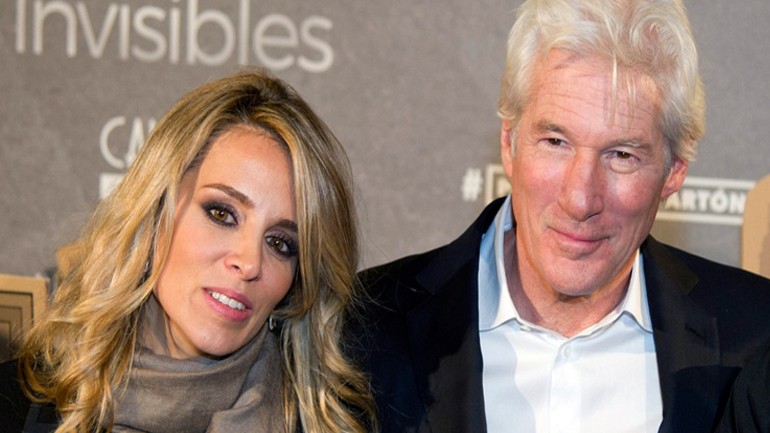 Ο Ρίτσαρντ Γκιρ και η Αλεχάντρα Σίλβα θα παντρευτούν τον Μάιο στην Ουάσινγκτον