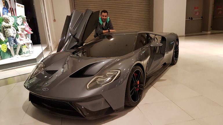 Τι... τέρας! Πρέπει και αξίζει να το δείτε από κοντά!