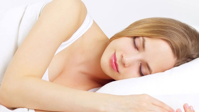 Ο λίγος ύπνος αυξάνει τον κίνδυνο κρυολογήματος ή άλλης λοίμωξης