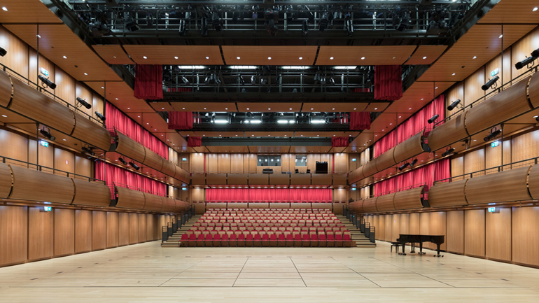 Ακρόαση μονωδών για τα έργα «Weisse Rose»  του Udo Zimmermann και «Η Κερένια Κούκλα» του Τάσου Ρωσόπουλου