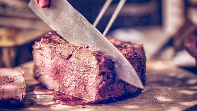 8 απλοί τρόποι να μαλακώσετε το σκληρό κρέας