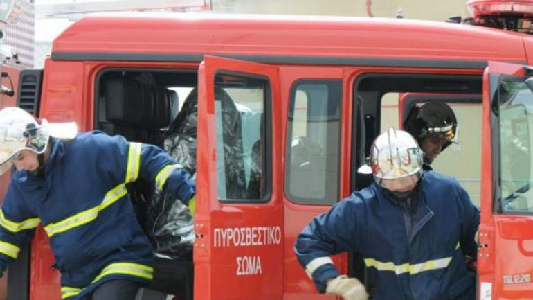 Πυρκαγιά σε διαμέρισμα στο κέντρο της Αθήνας – Δύο άτομα στο νοσοκομείο