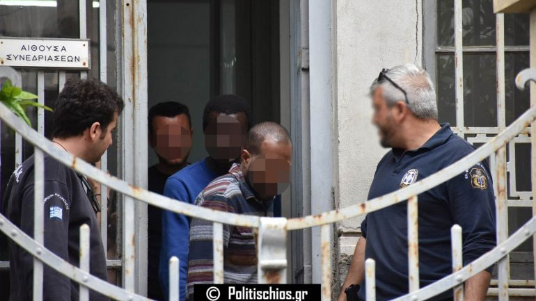 Στις 23 Απριλίου θα συνεχιστεί η δίκη των 35 μεταναστών για τα περσινά επεισόδια στη Μόρια της Μυτιλήνης