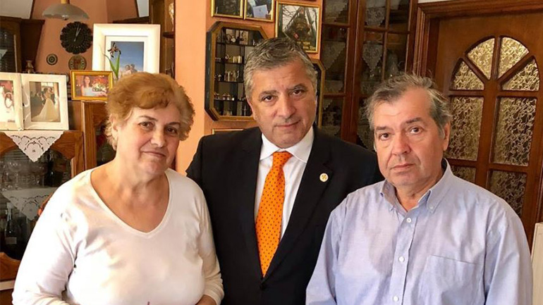 Επίσκεψη του Γ. Πατούλη στους γονείς του Δημήτρη Κούκλατζη