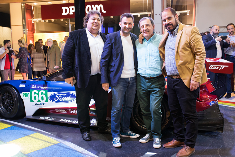 Από αριστερά: Πάρις Ποντίκας, Βασίλης Σαρημπαλίδης, Κώστας Στεφανής και Βαγγέλης Γκούμας