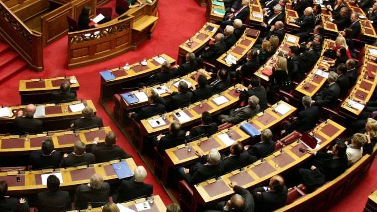 Βουλή: Κατά πλειοψηφία «περνάει» το νομοσχέδιο για τις λιγνιτικές μονάδες – Επισημάνσεις βουλευτών του ΣΥΡΙΖΑ