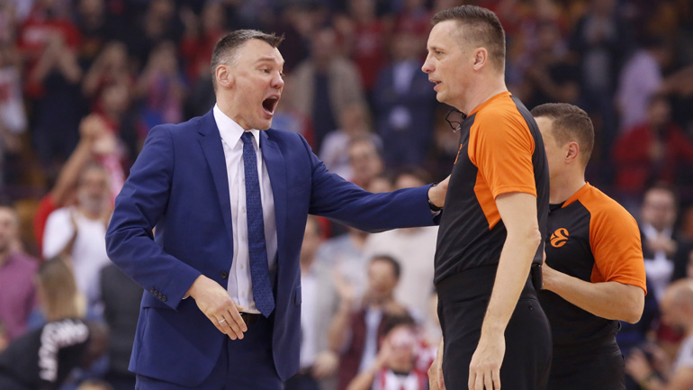 Γιασικεβίτσιους: «Περίεργες εκφράσεις»