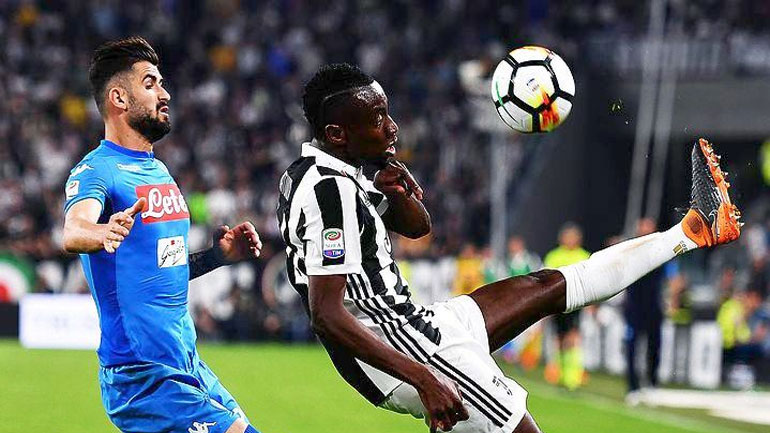 «Φωτιά» στη Serie A έβαλε η Νάπολι «Φωτιά» στη Serie A έβαλε η Νάπολι