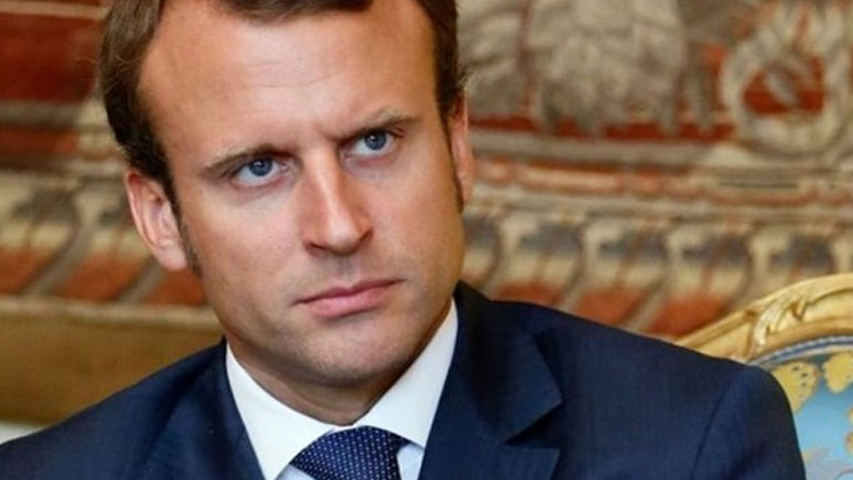 Μακρόν σε Πούτιν: Τα πλήγματά μας στη Συρία ήταν νόμιμα