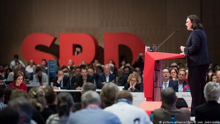 Γερμανία: Αντιδράσεις στην εκλογή Νάλες