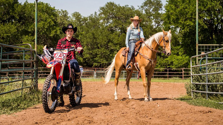 Σε αγώνα ροντέο ο Marquez