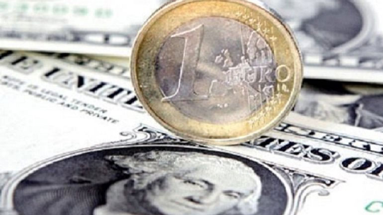 Το ευρώ ενισχύεται οριακά 0,04%, στα 1,2231 δολάρια