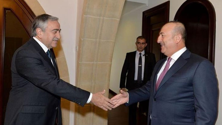 Τα δύο μηνύματα-οδηγίες Τσαβούσογλου προς Τουρκοκυπρίους