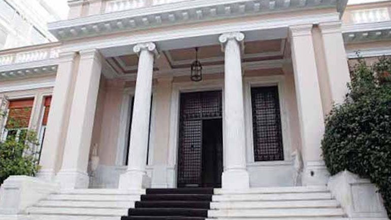 Κυβερνητικές πηγές: «Τα 100 δισ. επενδύσεις που θα φέρει ο κ. Μητσοτάκης θα έλθουν μέσω offshore;»