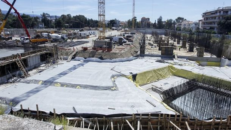 Θεμελιώνεται και ο δεύτερος πυλώνας του στεγάστρου στη Νέα Φιλαδέλφεια