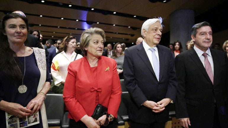 Παυλόπουλος: Το βιβλίο μπορεί να παίξει τεράστιο ρόλο στον διάλογο πολιτισμών