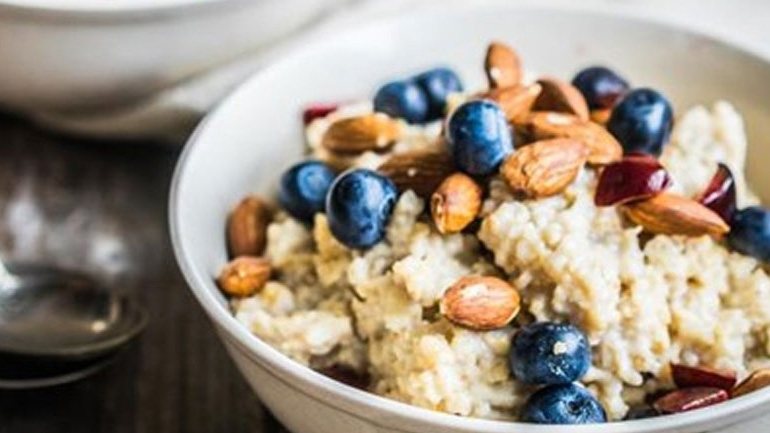 Το γρήγορο και πλούσιο πρωινό που λειτουργεί σαν «καύσιμο» στον οργανισμό!