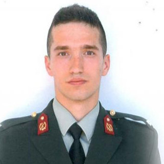 Ο ανθυπολοχαγός Άγγελος Μητρετώδης πριν τη σύλληψή του