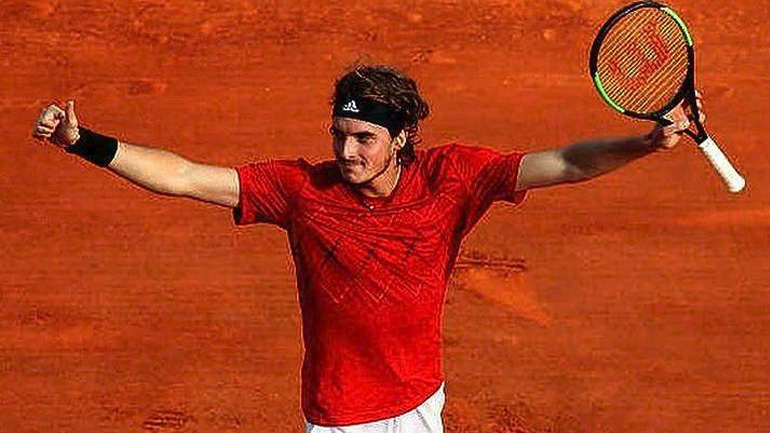 Τένις: Τεράστια νίκη για τον Τσιτσιπά στη Βαρκελώνη