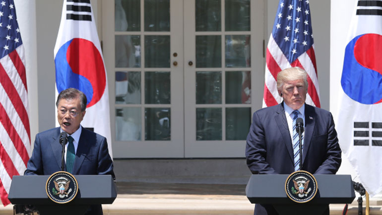 Ενδεχόμενη συνάντηση Τραμπ με τον πρόεδρο της Νότιας Κορέας πριν από τη σύνοδο κορυφής ΗΠΑ – Βόρειας Κορέας