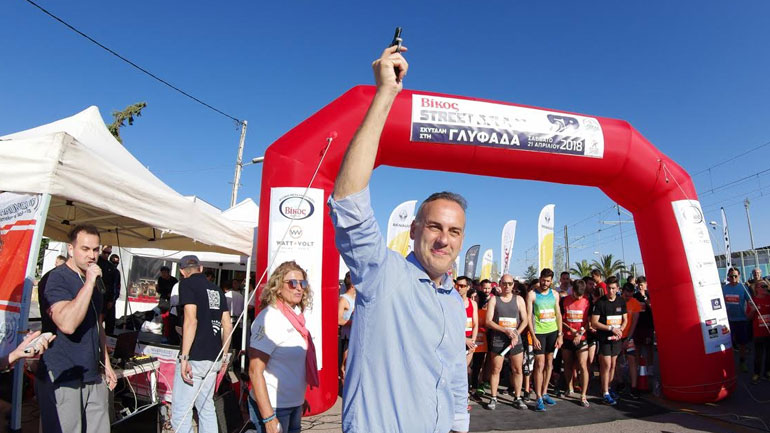 Ολυμπιονίκες, πρωταθλητές, αλλά και διασκέδαση στα Βίκος Street Relays της Γλυφάδας