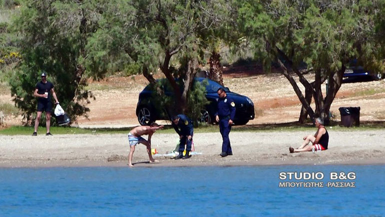 Περίεργο φαινόμενο σε παραλία του Ναυπλίου αναστατώνει τους λουόμενους