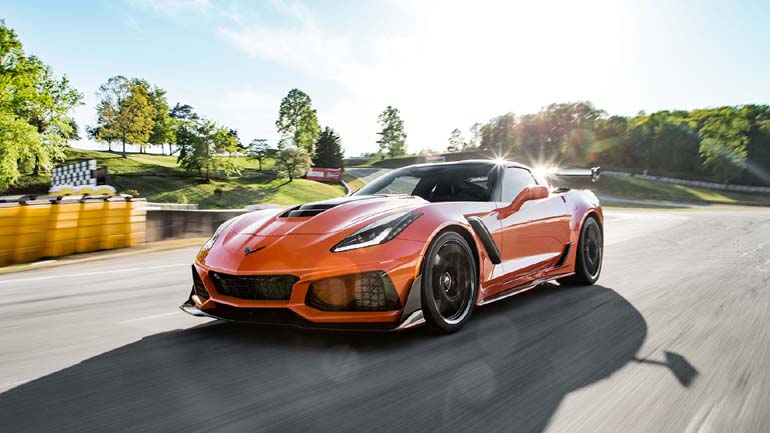 Δείτε την Corvette ZR1 να πιάνει τα 345 χλμ./ώρα