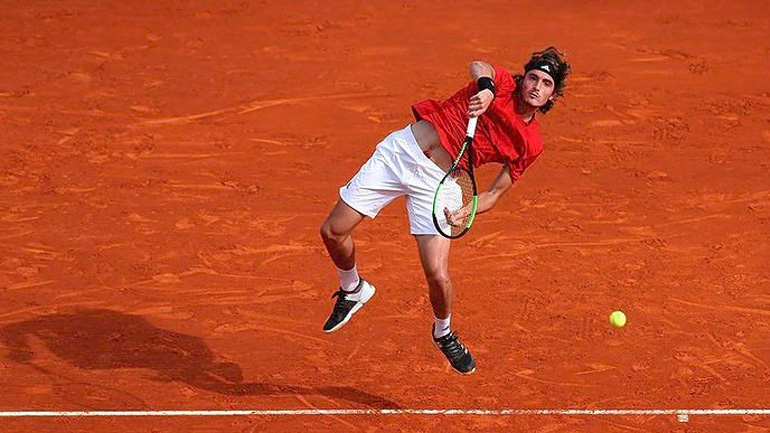 Τένις: Στα ημιτελικά της Βαρκελώνης ο Τσιτσιπάς