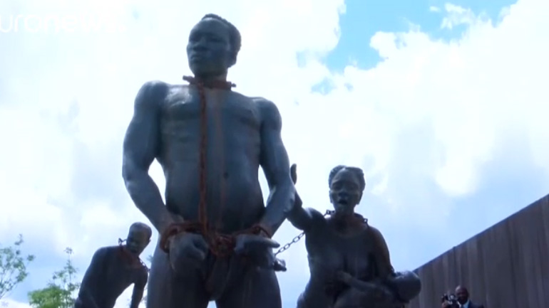 Μνημείο για τους χιλιάδες Αφροαμερικανούς, θύματα λιντσαρίσματος στη διάρκεια του 19ου και του 20ου αιώνα