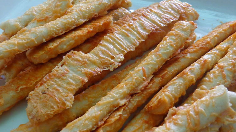 Κριτσίνια με τυρί