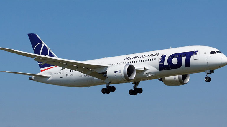 Πολωνία: Επ’ αόριστον απεργία ανακοίνωσαν τα συνδικάτα της αεροπορικής εταιρείας LOT