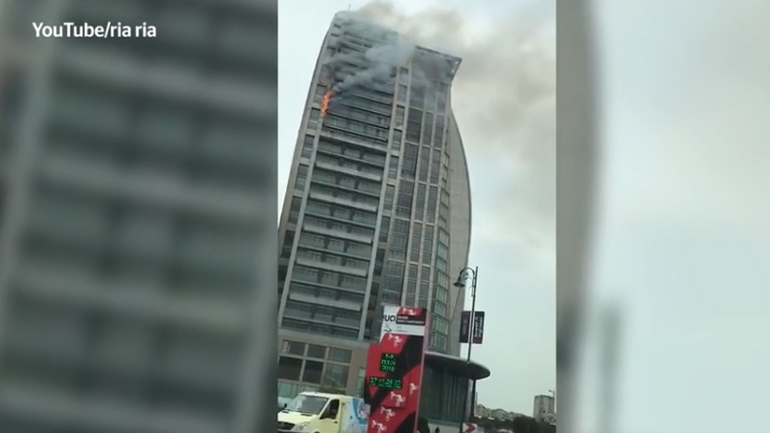 Πυρκαγιά στον Πύργο Τραμπ στο Μπακού του Αζερμπαϊτζάν