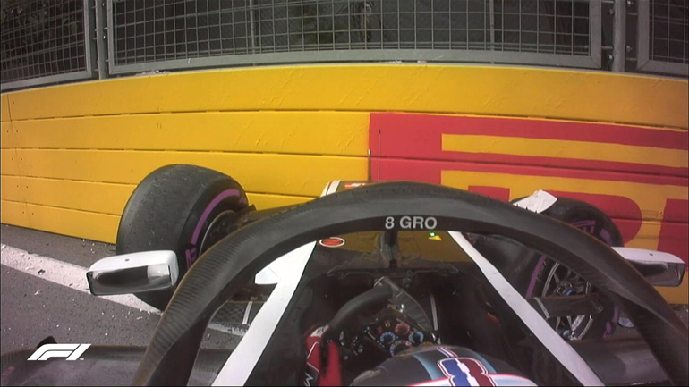 Ο Grosjean έπεσε στον τοίχο μόνος του και σε καθεστώς αυτοκινήτου ασφαλείας