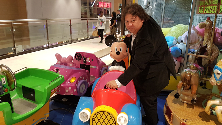 Ο Πάρις Ποντίκας