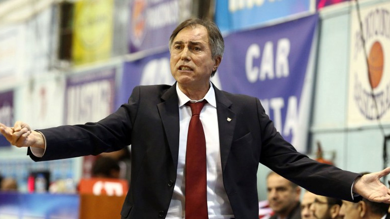 «Μπορούμε να κάνουμε τις τρεις νίκες και να σωθούμε»