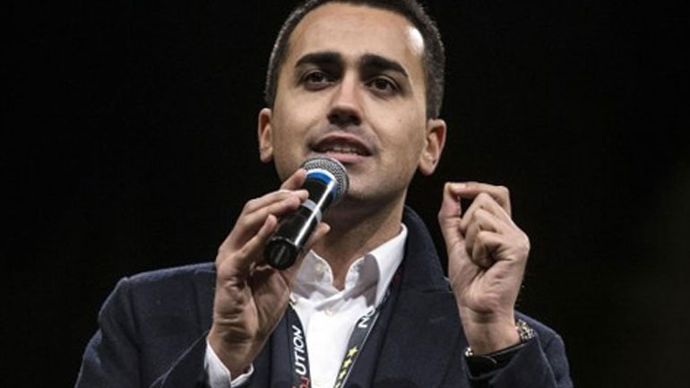 Λουίτζι Ντι Μάιο: «Καλώ τη Λέγκα να ζητήσουμε μαζί να γίνουν πρόωρες εκλογές τον Ιούνιο»