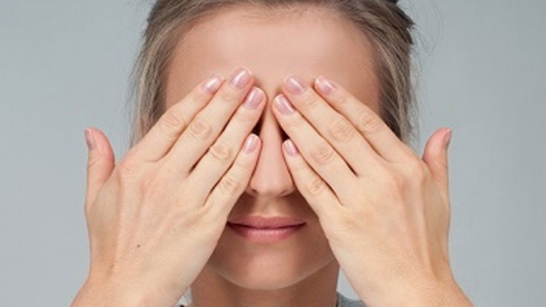 Εσύ ξέρεις γιατί «πετάει» το μάτι σου;