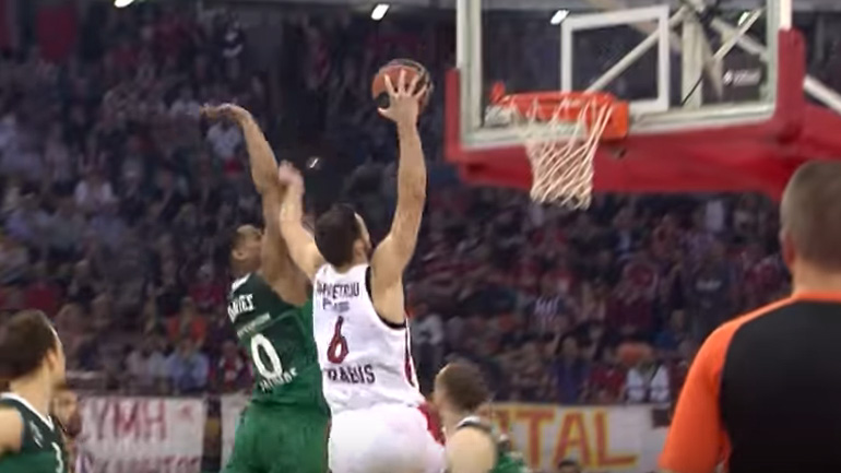 Ευρωλίγκα: Καλύτερο κάρφωμα του μήνα ο Παπαπέτρου Ευρωλίγκα: Καλύτερο κάρφωμα του μήνα ο Παπαπέτρου