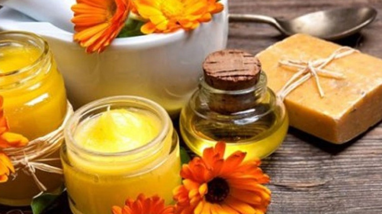 Κεραλοιφή: Το πανάρχαιο φυσικό καλλυντικό των γυναικών!