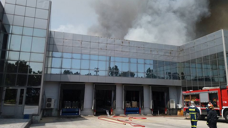 Ξάνθη: Έσβησε η φωτιά στο εργοστάσιο κατασκευής μπαταριών Sunlight