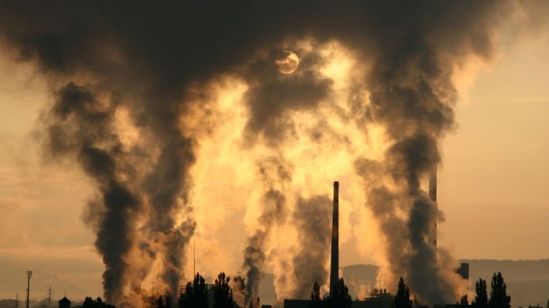 Περισσότεροι από 9 στους 10 ανθρώπους στον κόσμο αναπνέουν μολυσμένο αέρα