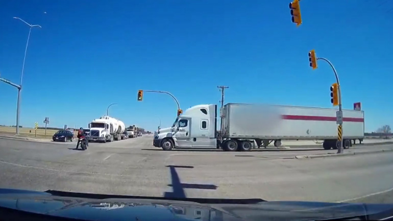 Ούτε αυτός δεν πιστεύει ότι γλύτωσε!